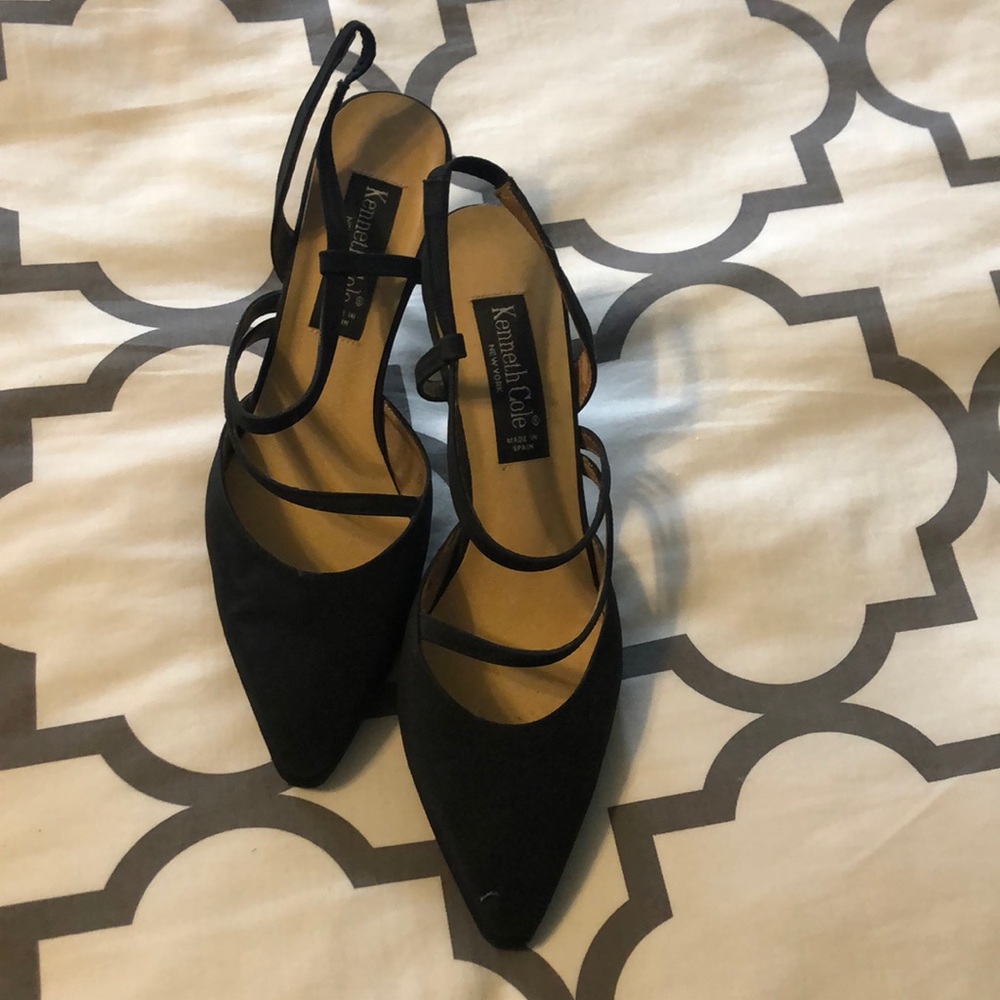 Kenneth Cole Size 9.5 black pumps